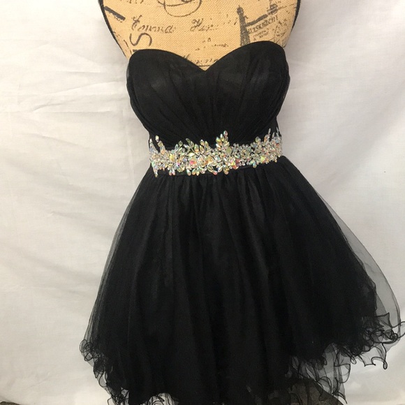 Star Box Strapless Short Tulle Formal Dress - Picture 2 of 12